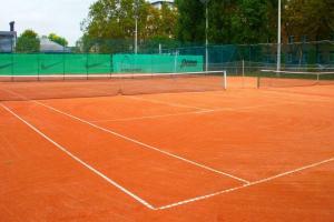 A Sződliget, Duna-part területén található teniszpályák hasznosítása